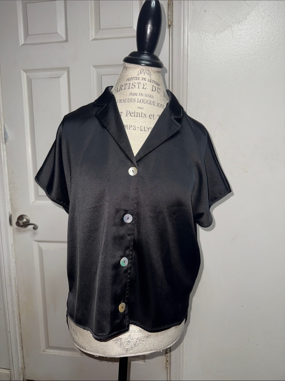 Womens blouse.🖤